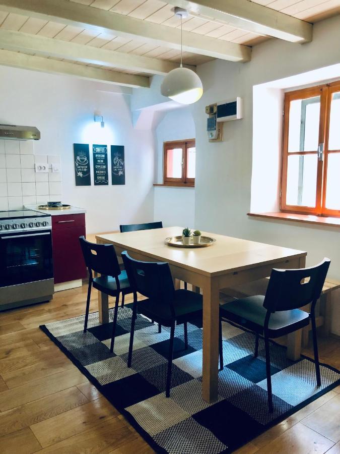 Seayou!***Charming 1-Bedroom Rental Unit In The Old City Center Of Cres Exteriér fotografie
