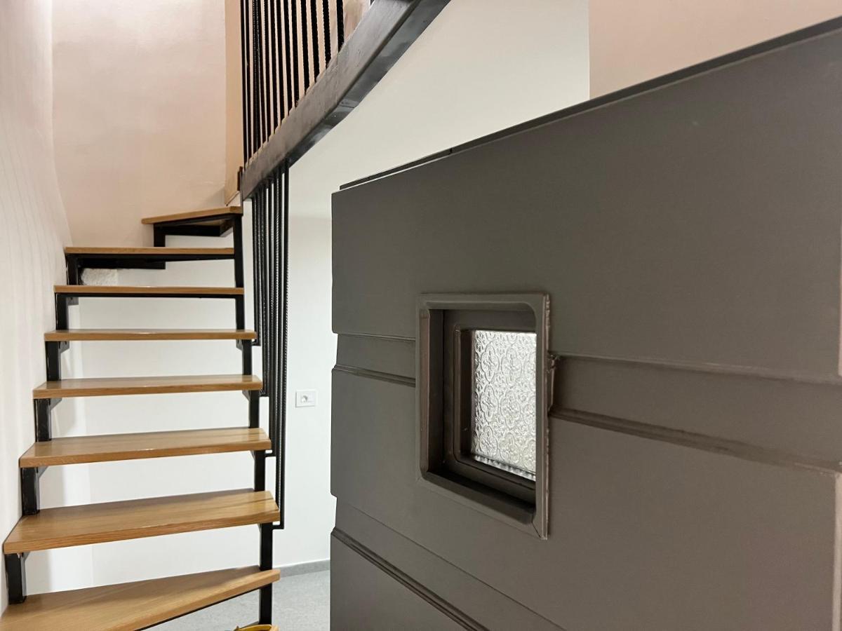 Seayou!***Charming 1-Bedroom Rental Unit In The Old City Center Of Cres Exteriér fotografie