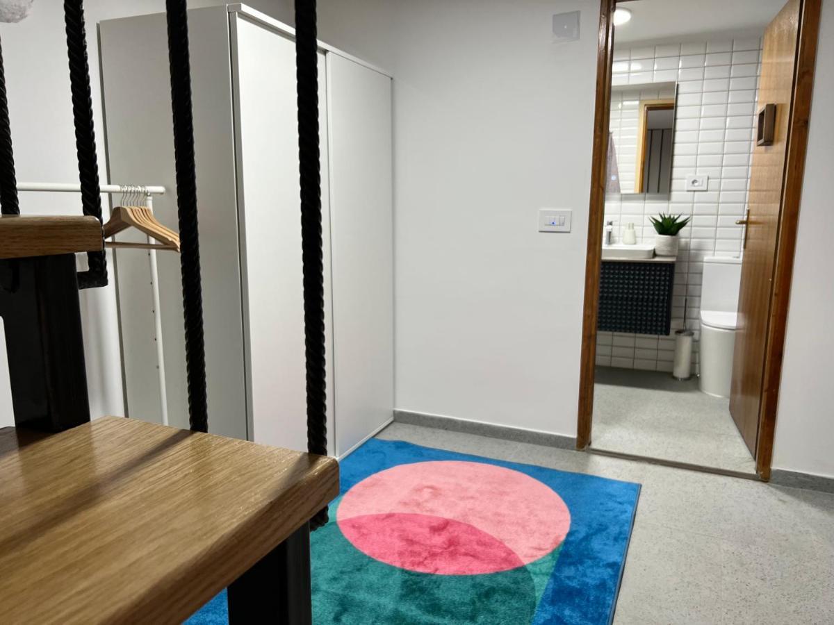 Seayou!***Charming 1-Bedroom Rental Unit In The Old City Center Of Cres Exteriér fotografie