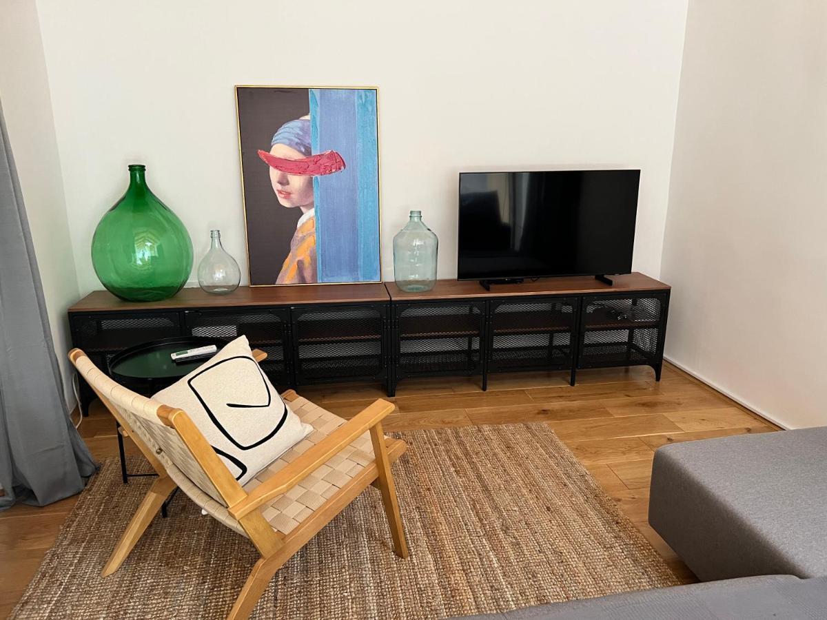 Seayou!***Charming 1-Bedroom Rental Unit In The Old City Center Of Cres Exteriér fotografie